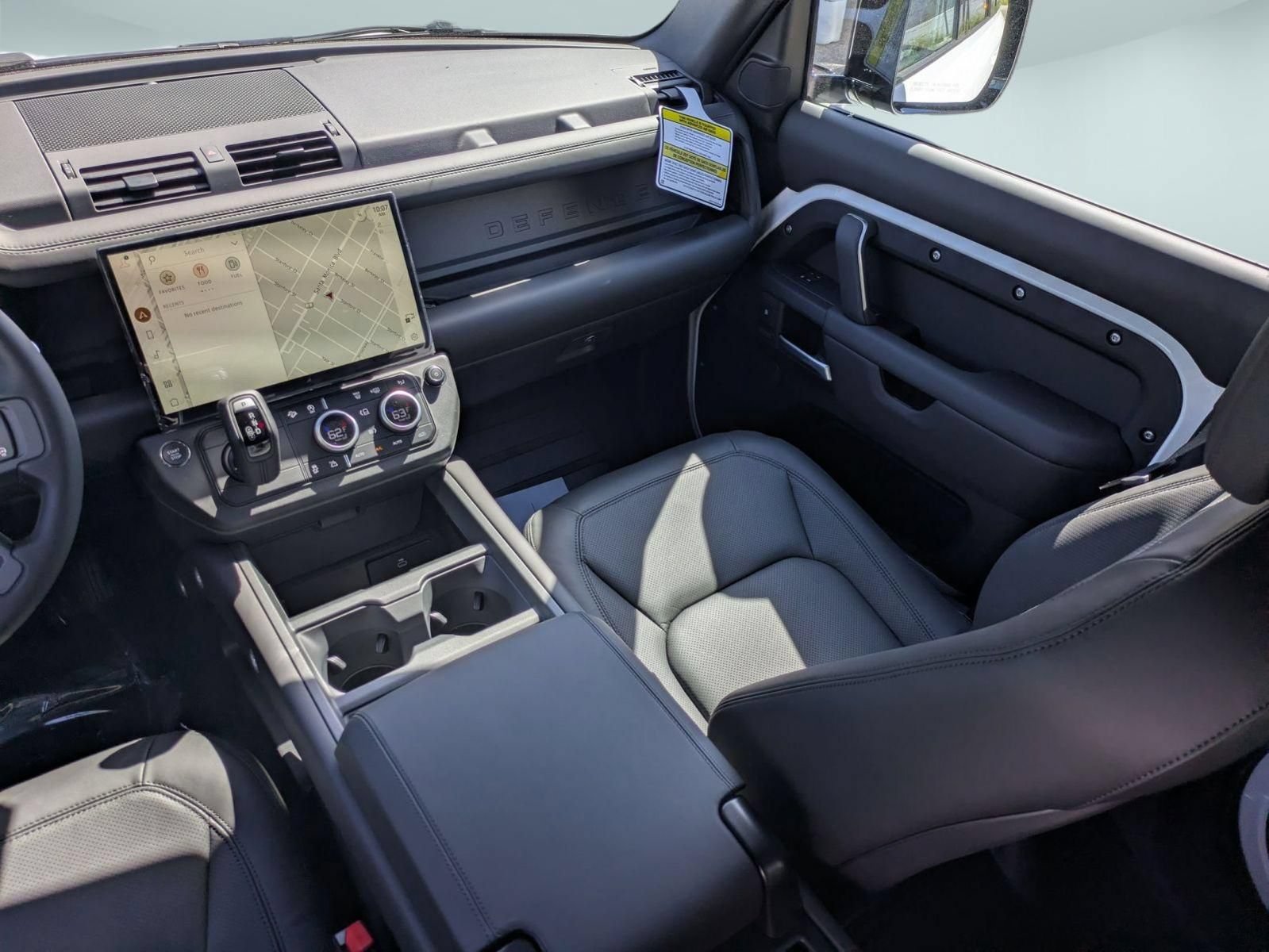 New 2026 Land Rover Defender 110 X-Dynamic SE AWD/4WD image 28