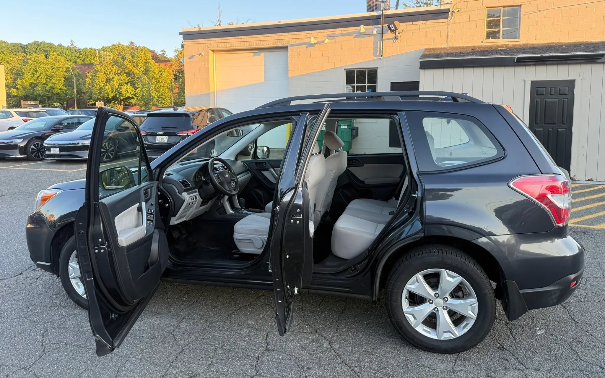 Used 2016 Subaru Forester 2.5i w/ Alloy Wheel Package AWD/4WD image 10