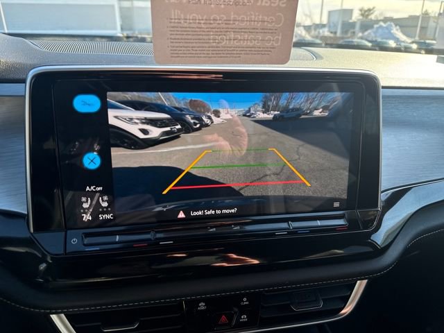 Certified 2025 Volkswagen Atlas Cross Sport SE image 27