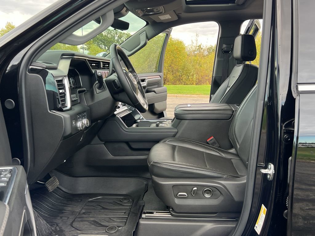 Used 2024 GMC Sierra 2500 Denali w/ Technology Package image 16
