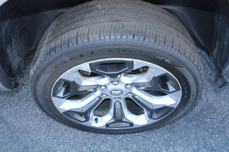 Used 2019 RAM 1500 Limited image 7