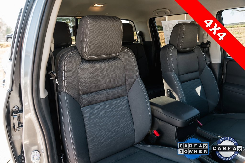 Used 2024 Nissan Frontier SV w/ Technology Package image 29