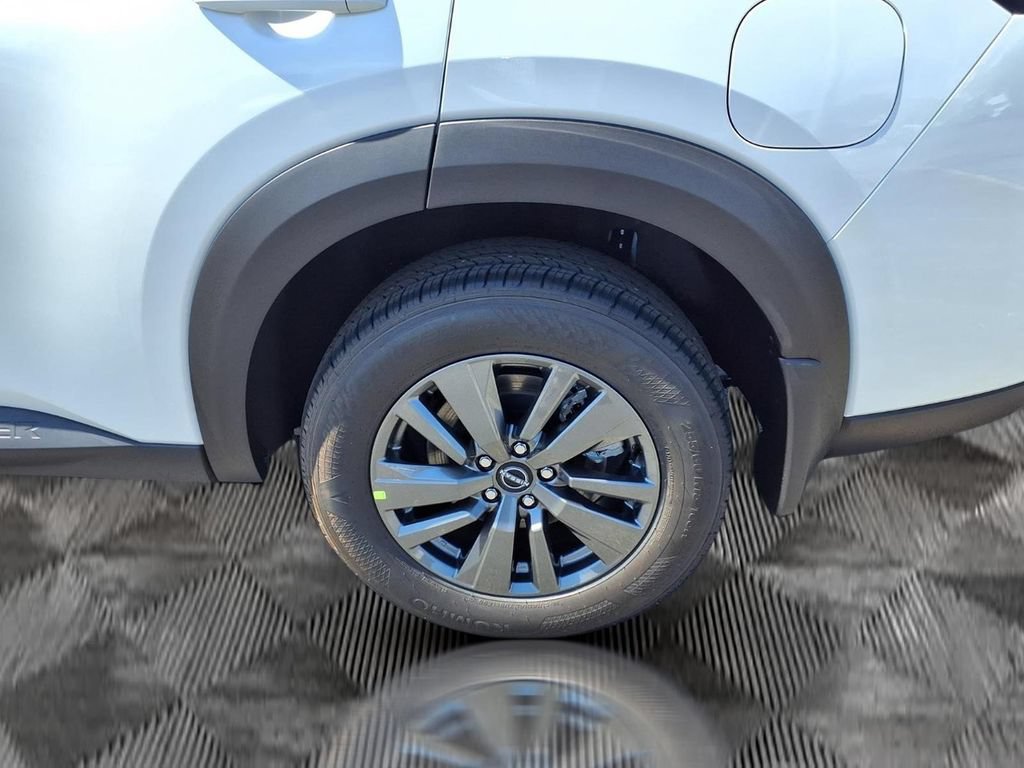 New 2026 Nissan Pathfinder SV AWD/4WD image 25