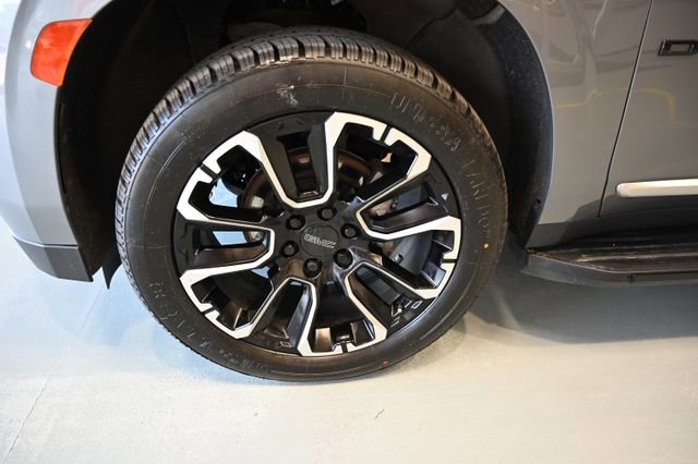 Used 2022 GMC Yukon Denali AWD/4WD image 34