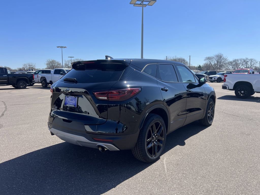 Used 2024 Chevrolet Blazer LT w/ Driver Confidence Package image 8