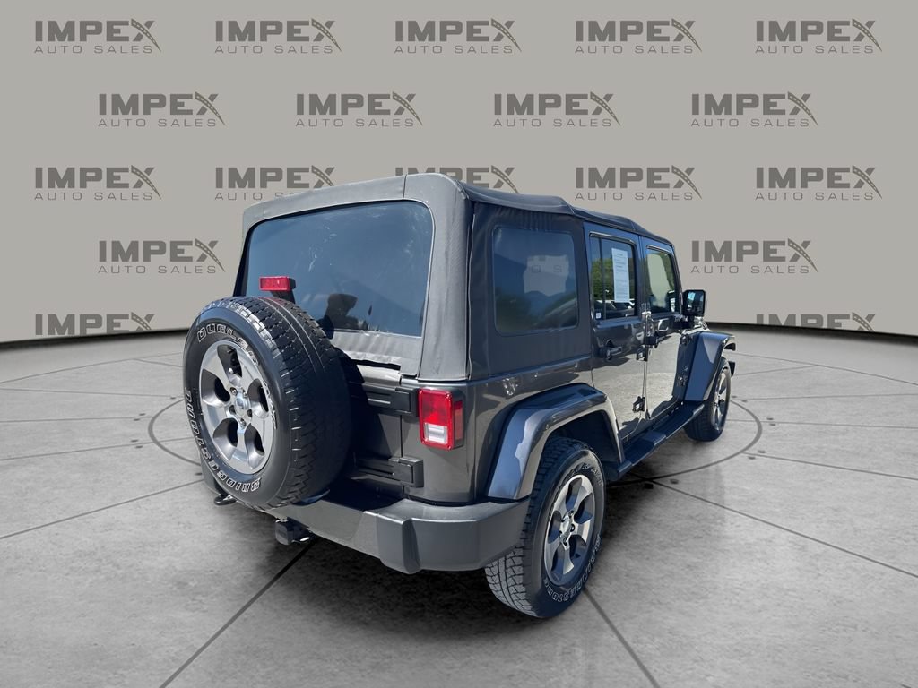 Used 2017 Jeep Wrangler Unlimited Sahara w/ Connectivity Group AWD/4WD image 5