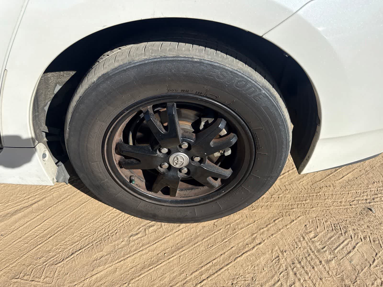 Used 2015 Toyota Prius Two FWD image 11