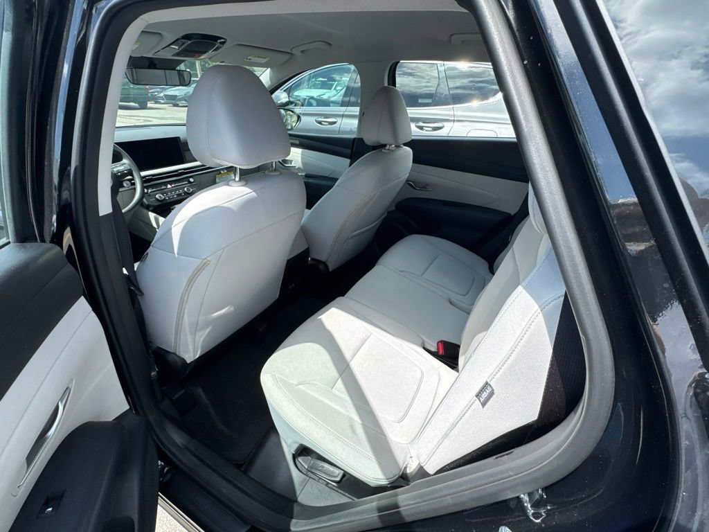 Certified 2026 Hyundai Tucson SE FWD image 34