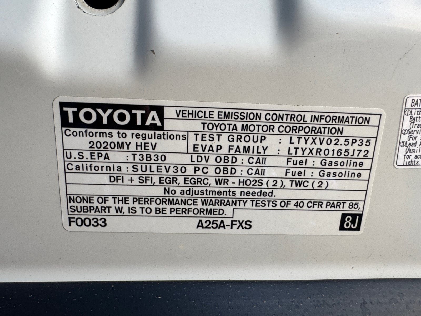 Used 2020 Toyota Camry SE w/ Sunroof Package FWD image 18