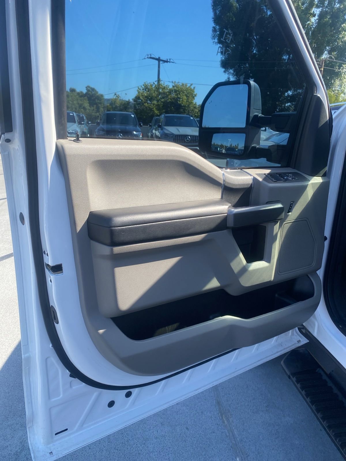 Used 2022 Ford F250 XLT AWD/4WD image 9