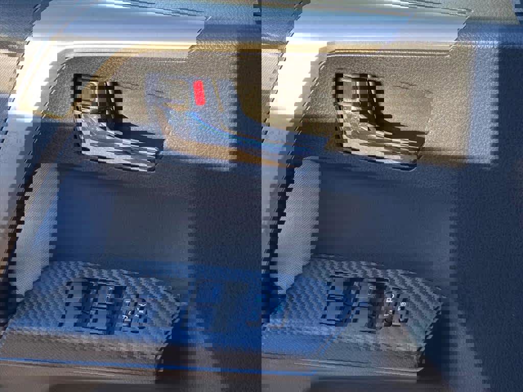 Used 2014 Toyota RAV4 XLE image 20