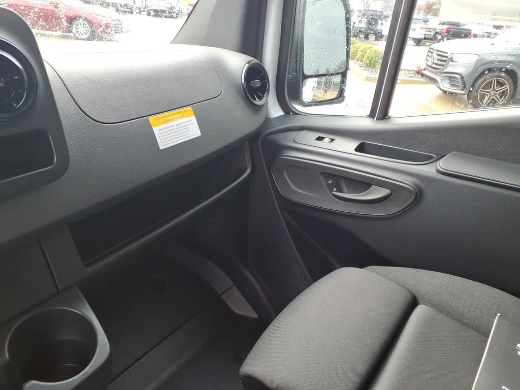 Used 2026 Mercedes-Benz Sprinter 2500 image 23