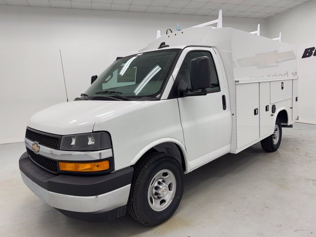 New 2026 Chevrolet Express 3500 w/ Power Convenience Package RWD image 1