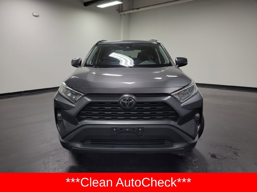 Used 2019 Toyota RAV4 XLE w/ Convenience Package AWD/4WD image 2