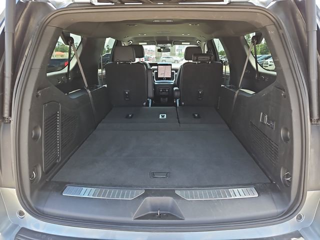 Used 2025 GMC Yukon XL Denali AWD/4WD image 21