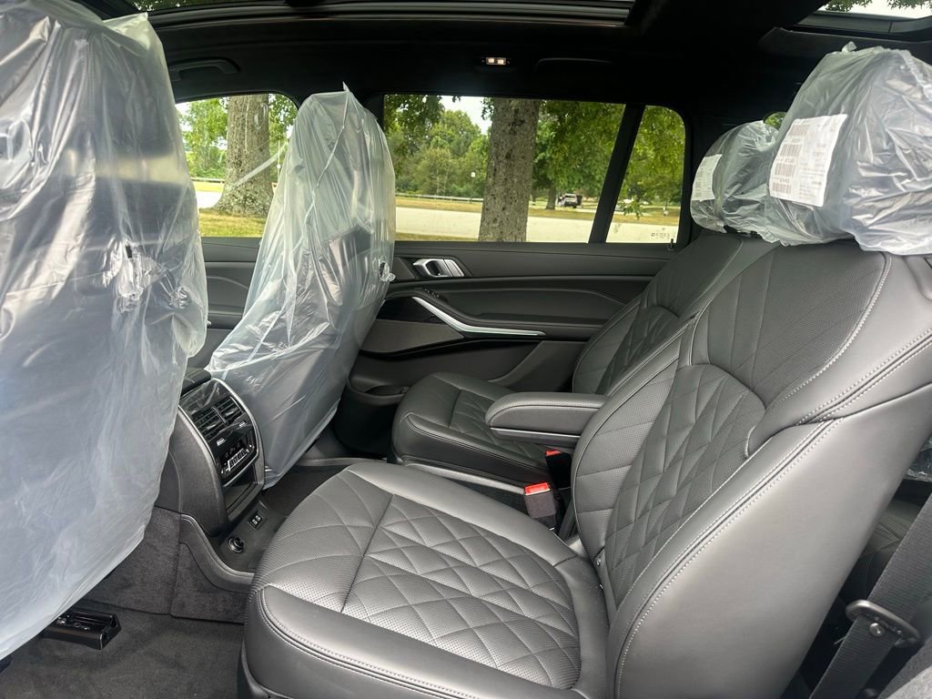 New 2026 BMW X7 xDrive40i w/ M Sport Package image 25