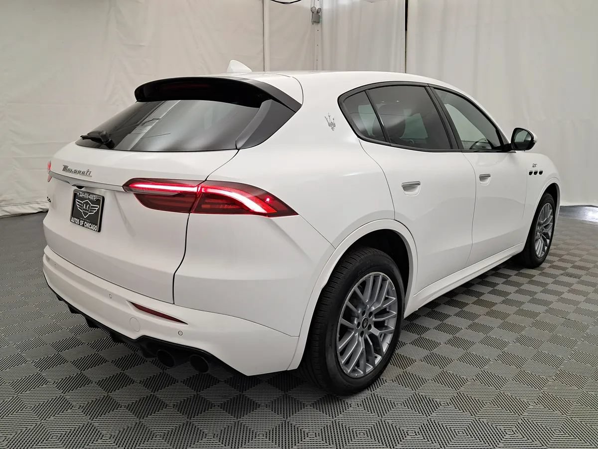 Used 2023 Maserati Grecale GT AWD/4WD image 3