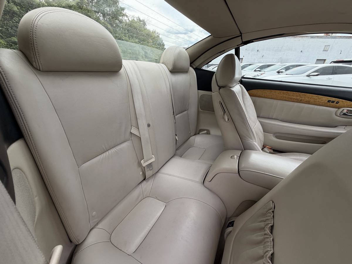 Used 2005 Lexus SC 430 Convertible RWD image 11