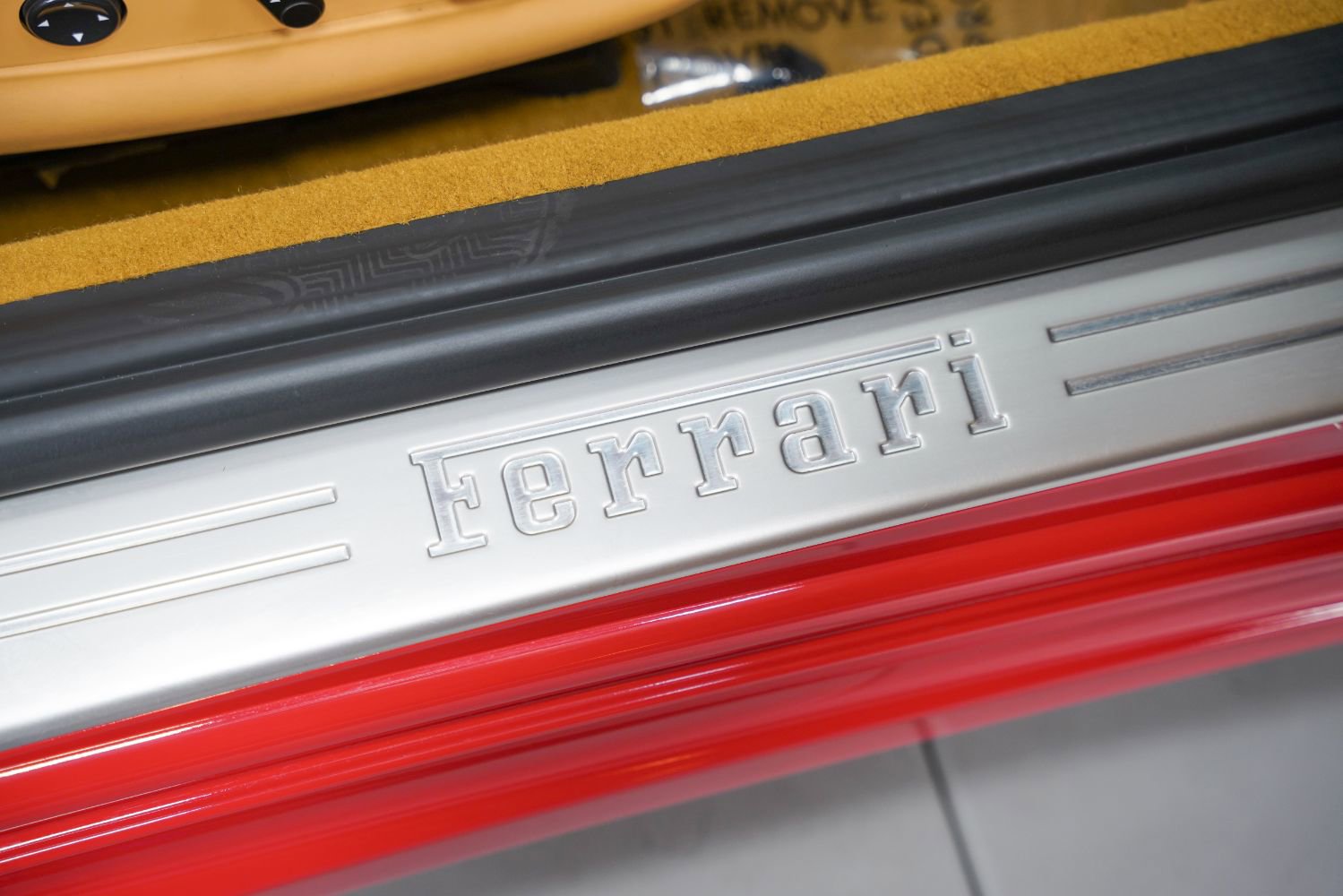 Used 2012 Ferrari California image 31