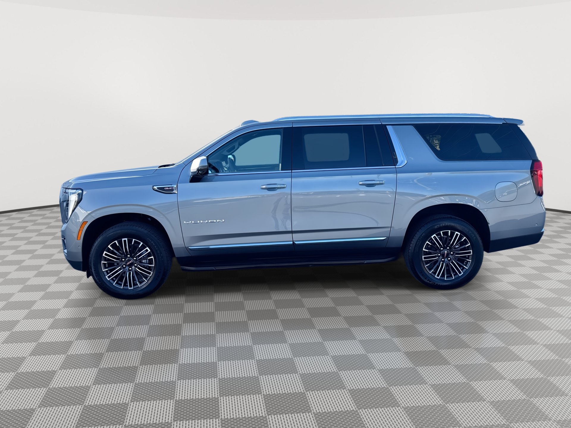 New 2026 GMC Yukon XL Elevation w/ Elevation Premium Package AWD/4WD image 5