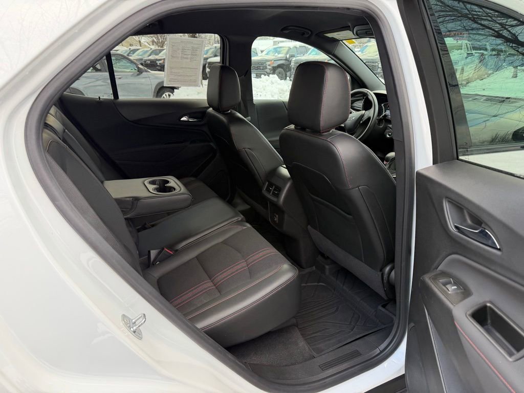Used 2022 Chevrolet Equinox RS w/ LPO, Floor Liner Package image 21