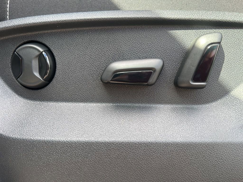 New 2026 Volkswagen Atlas SE image 22