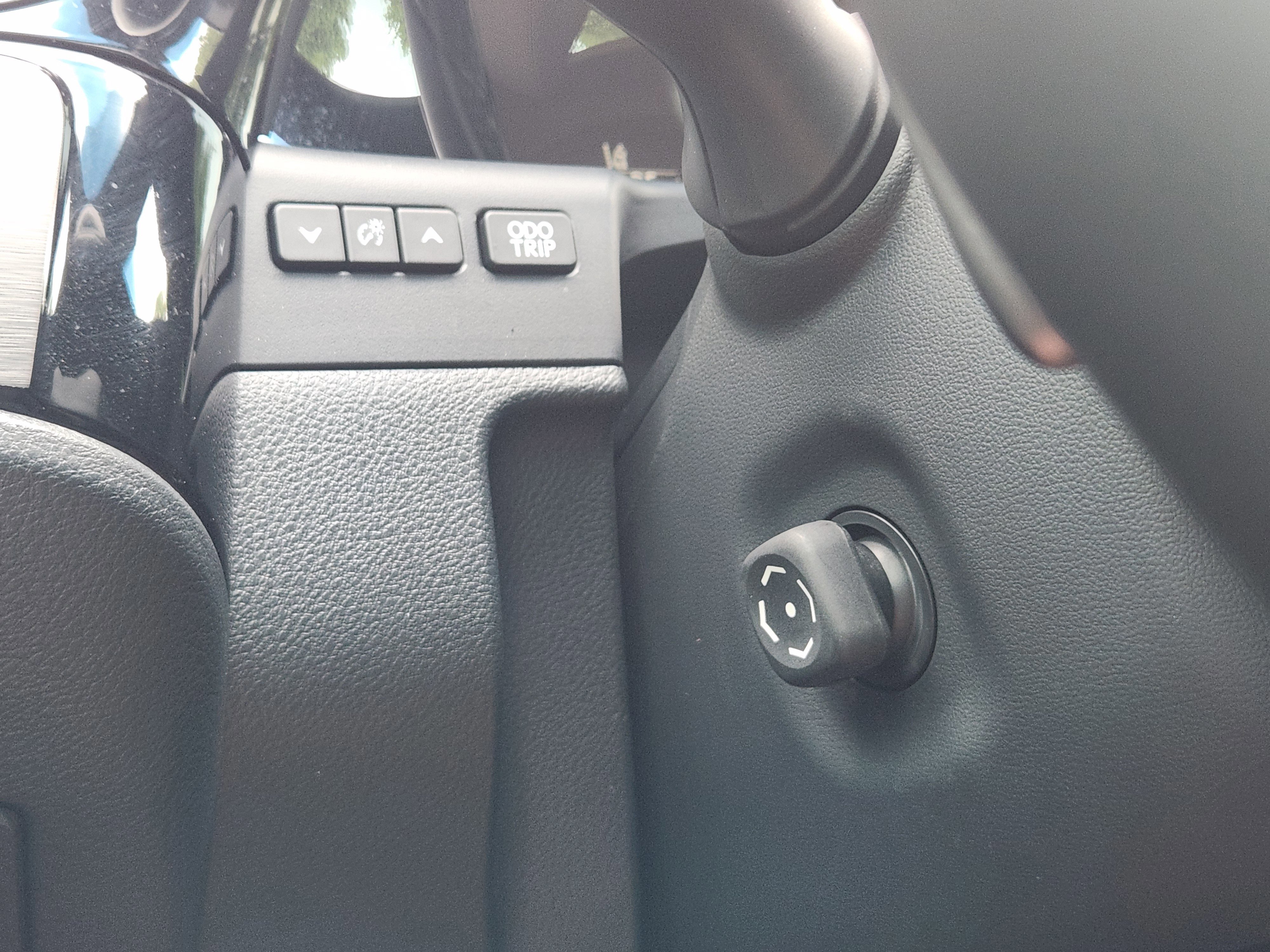 Used 2025 Lexus ES 350 w/ Premium Package FWD image 17