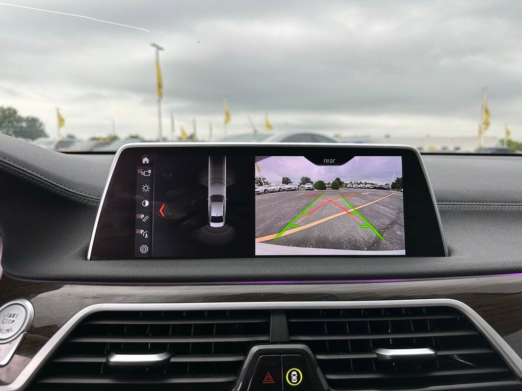 Used 2018 BMW 740i xDrive image 26