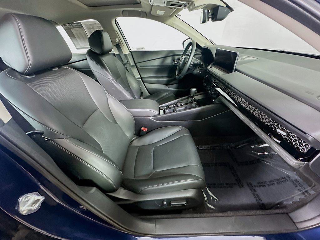 Used 2023 Honda Accord EX-L image 12