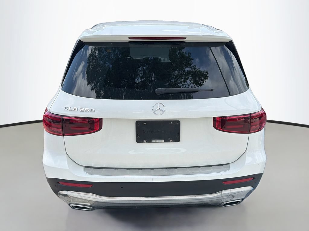Certified 2024 Mercedes-Benz GLB 250 image 10