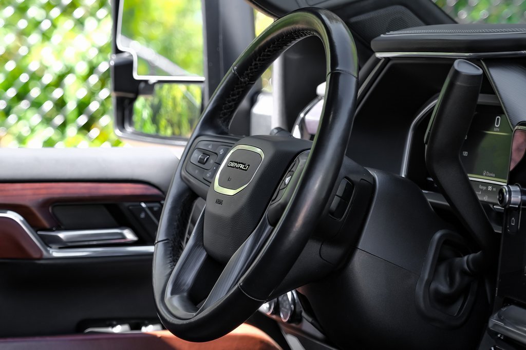 Used 2024 GMC Sierra 3500 Denali Ultimate image 18