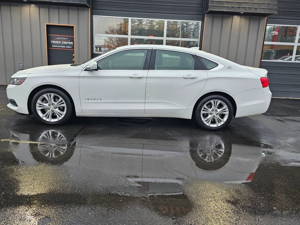 Used 2015 Chevrolet Impala LT FWD image 8