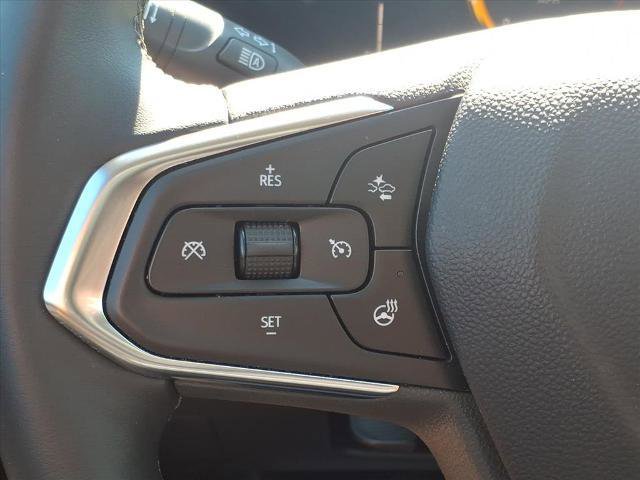 Used 2024 Chevrolet Trax LT w/ Driver Confidence Package image 16