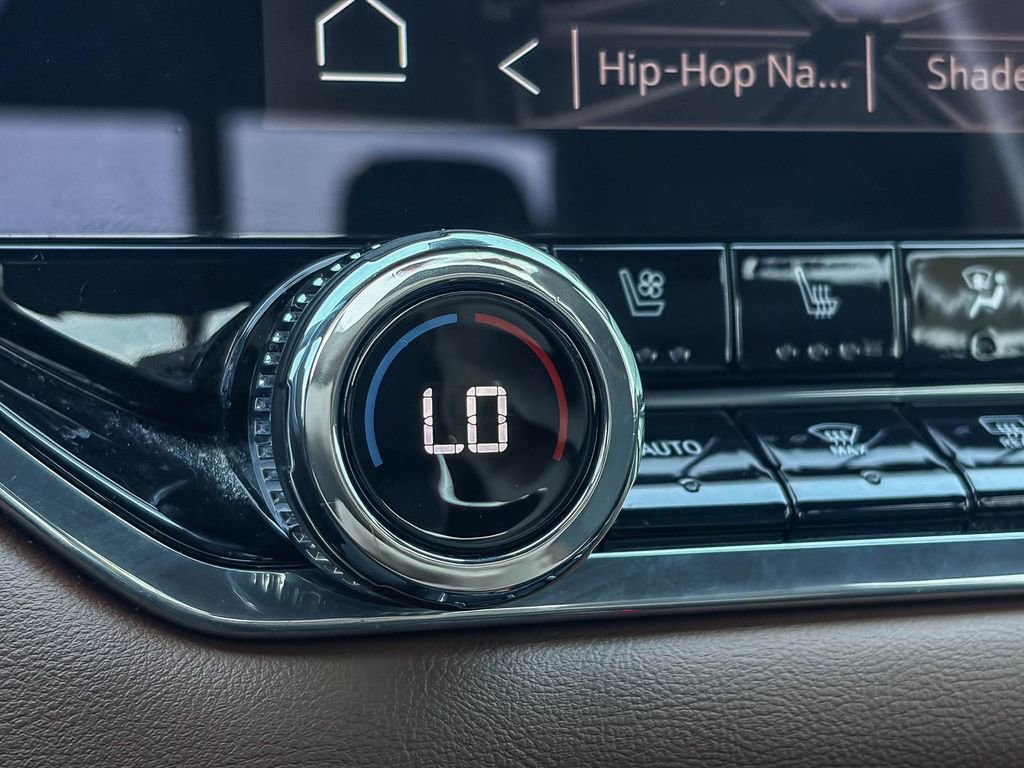 Used 2023 GMC Canyon AT4 w/ AT4 Premium Package image 27