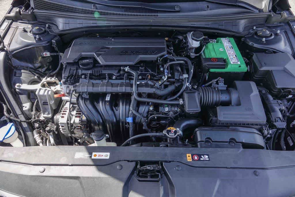 Used 2022 Hyundai Elantra SE w/ Cargo Package FWD image 26