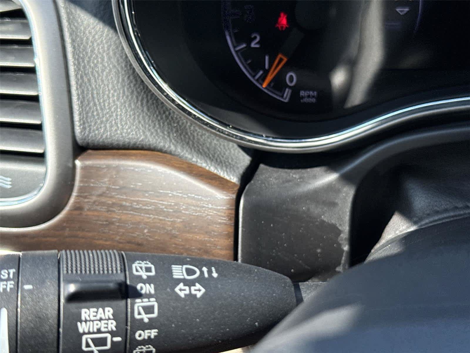 Used 2018 Jeep Grand Cherokee Limited AWD/4WD image 24