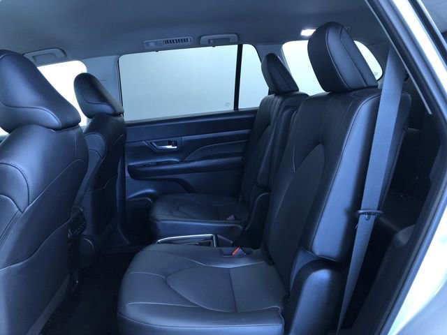 Certified 2025 Toyota Grand Highlander AWD image 22