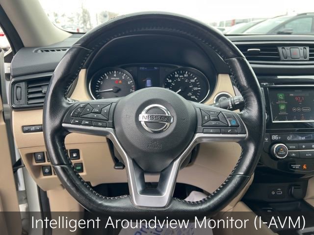 Used 2020 Nissan Rogue SV w/ Sun & Sound Touring Package image 13