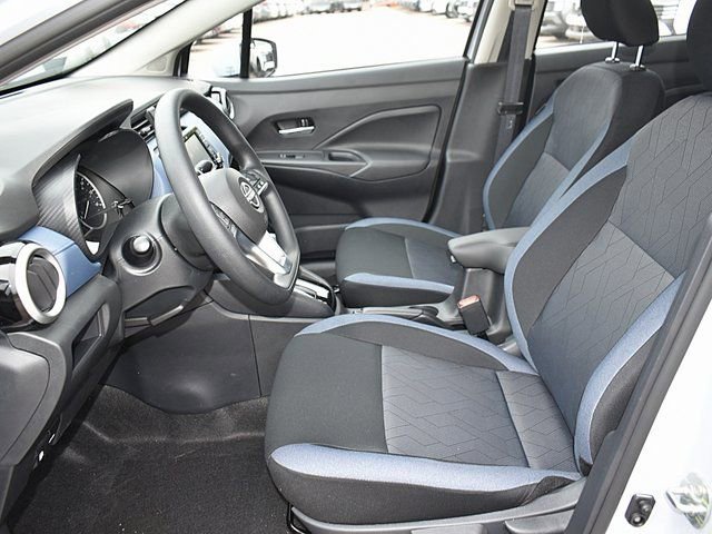 New 2025 Nissan Versa SV w/ Trunk Package FWD image 7