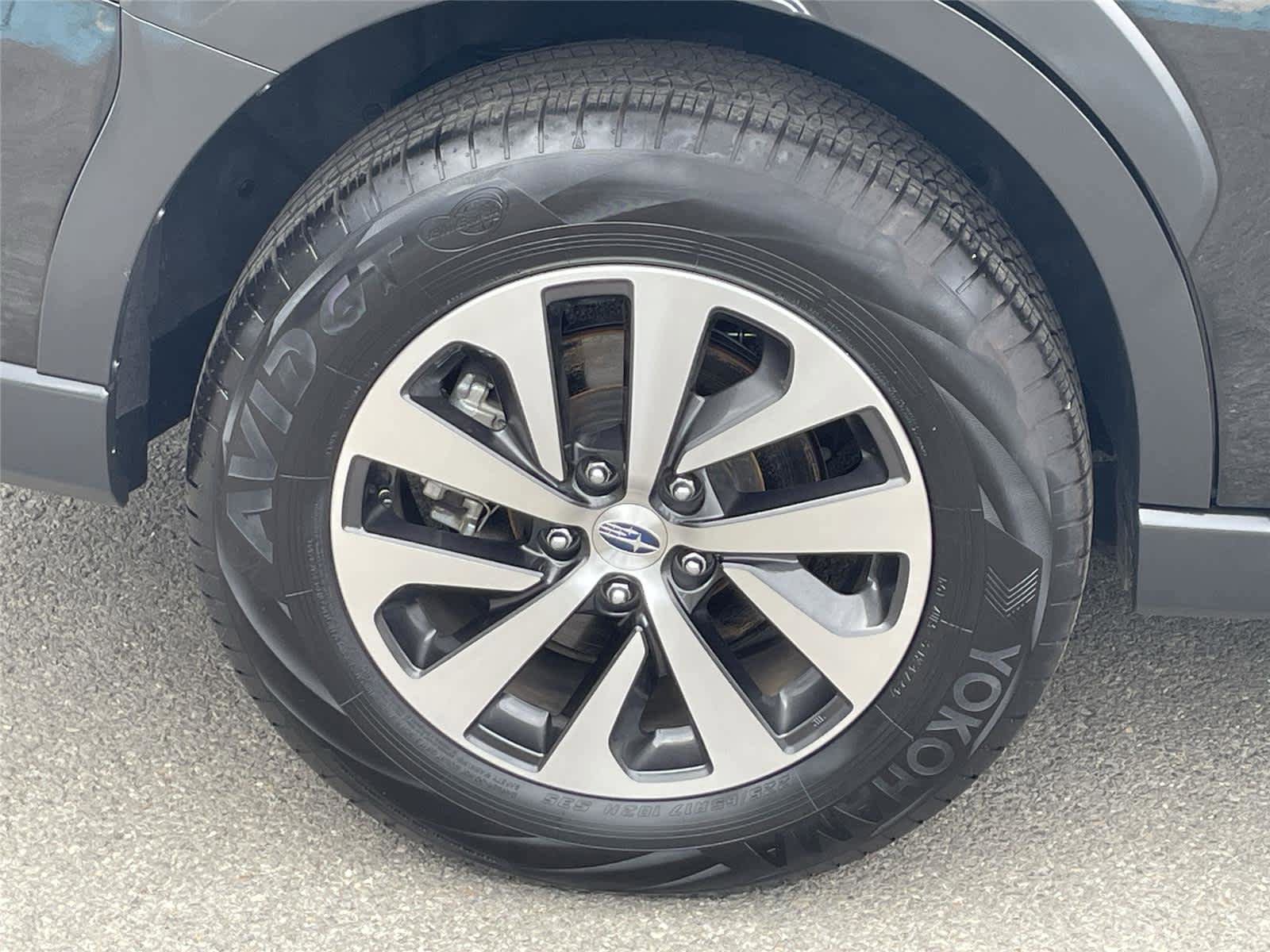 Certified 2025 Subaru Outback Premium AWD/4WD image 11