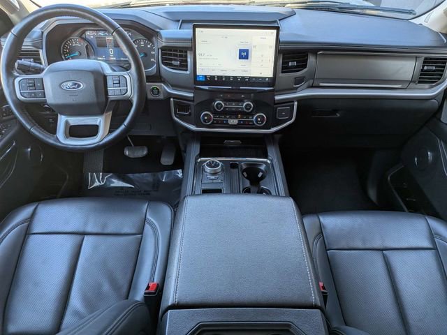 Used 2024 Ford Expedition Max XLT image 13
