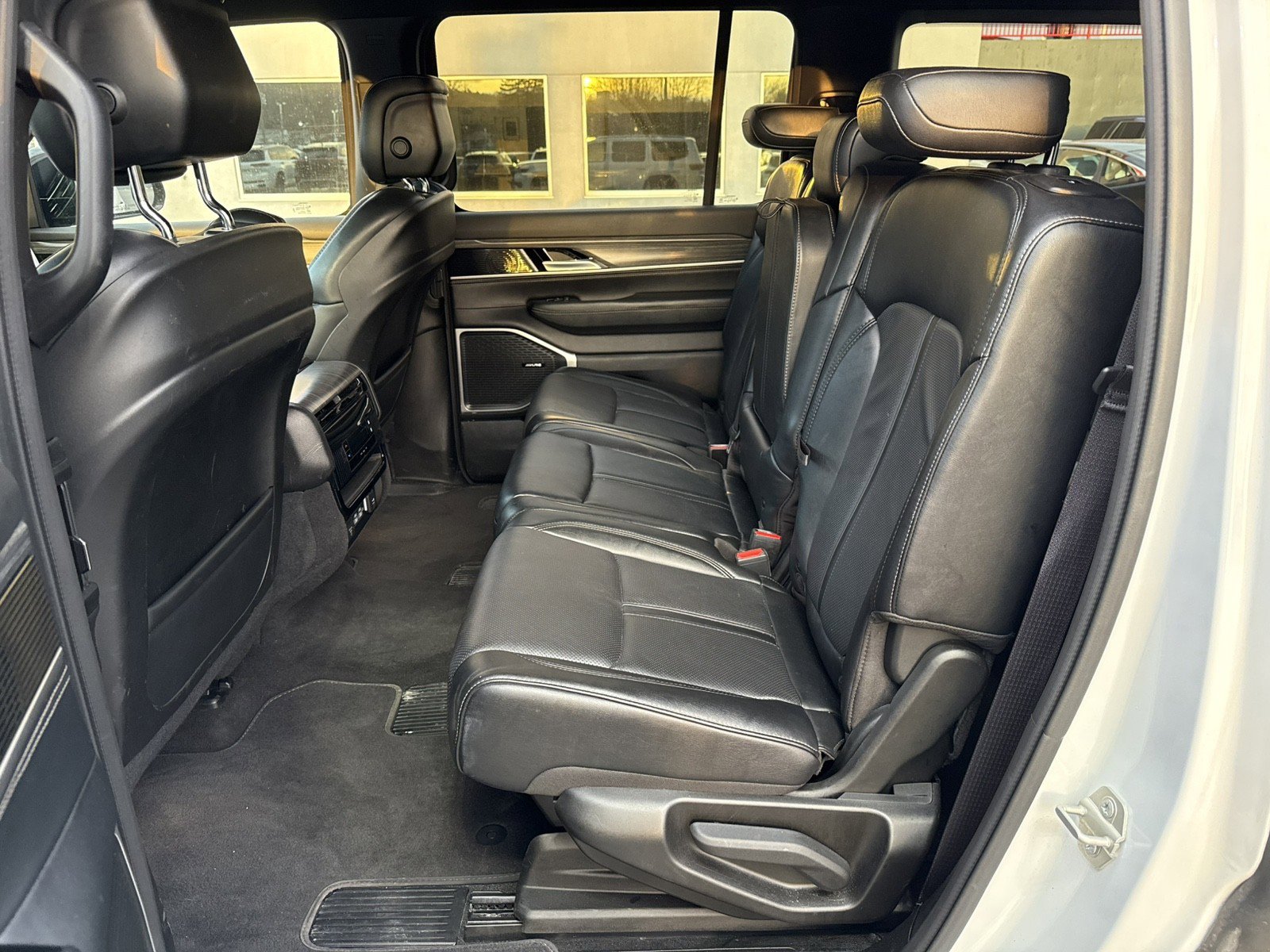 Used 2024 Jeep Wagoneer Series II w/ Flexible Seating Group RWD image 26