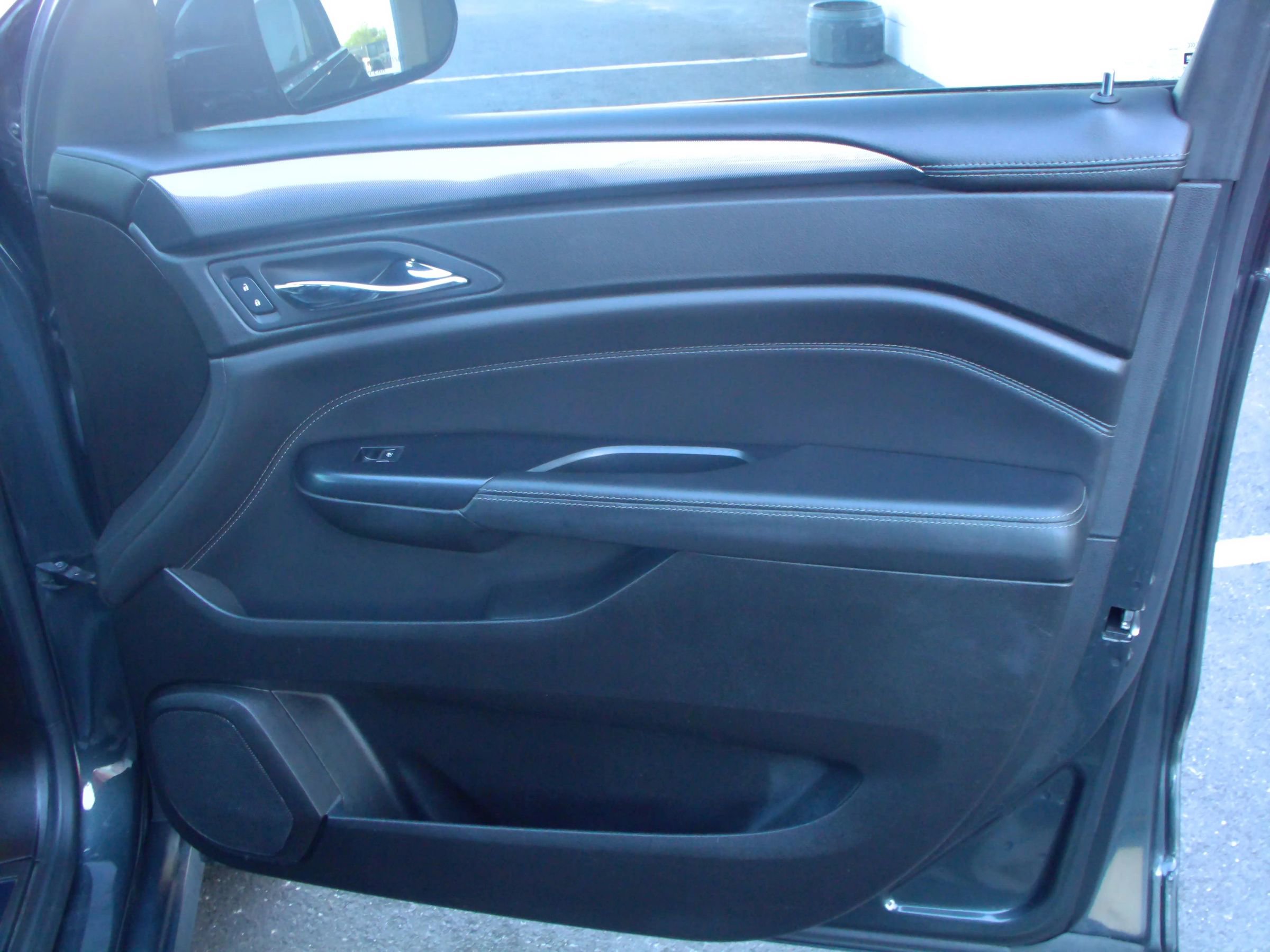 Used 2016 Cadillac SRX Performance w/ Midnight Edition Package FWD image 21