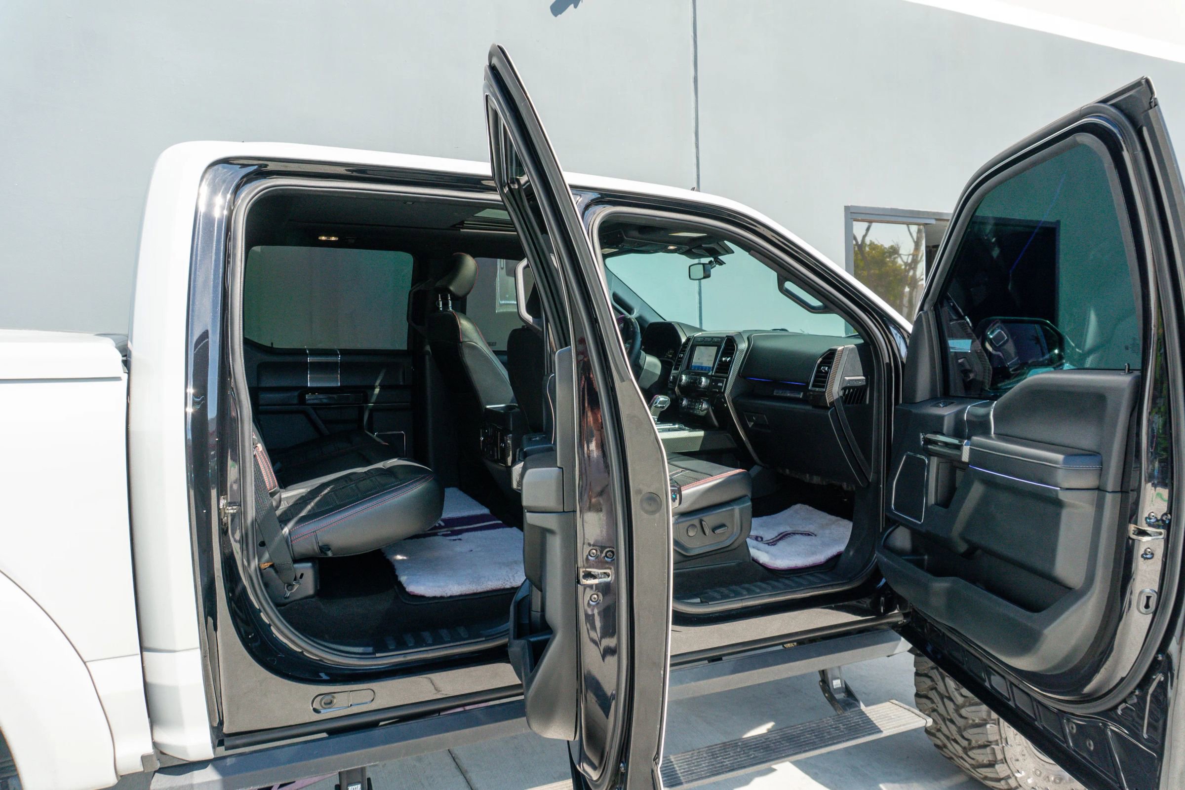 Used 2020 Ford F150 Lariat w/ Equipment Group 502A Luxury image 56