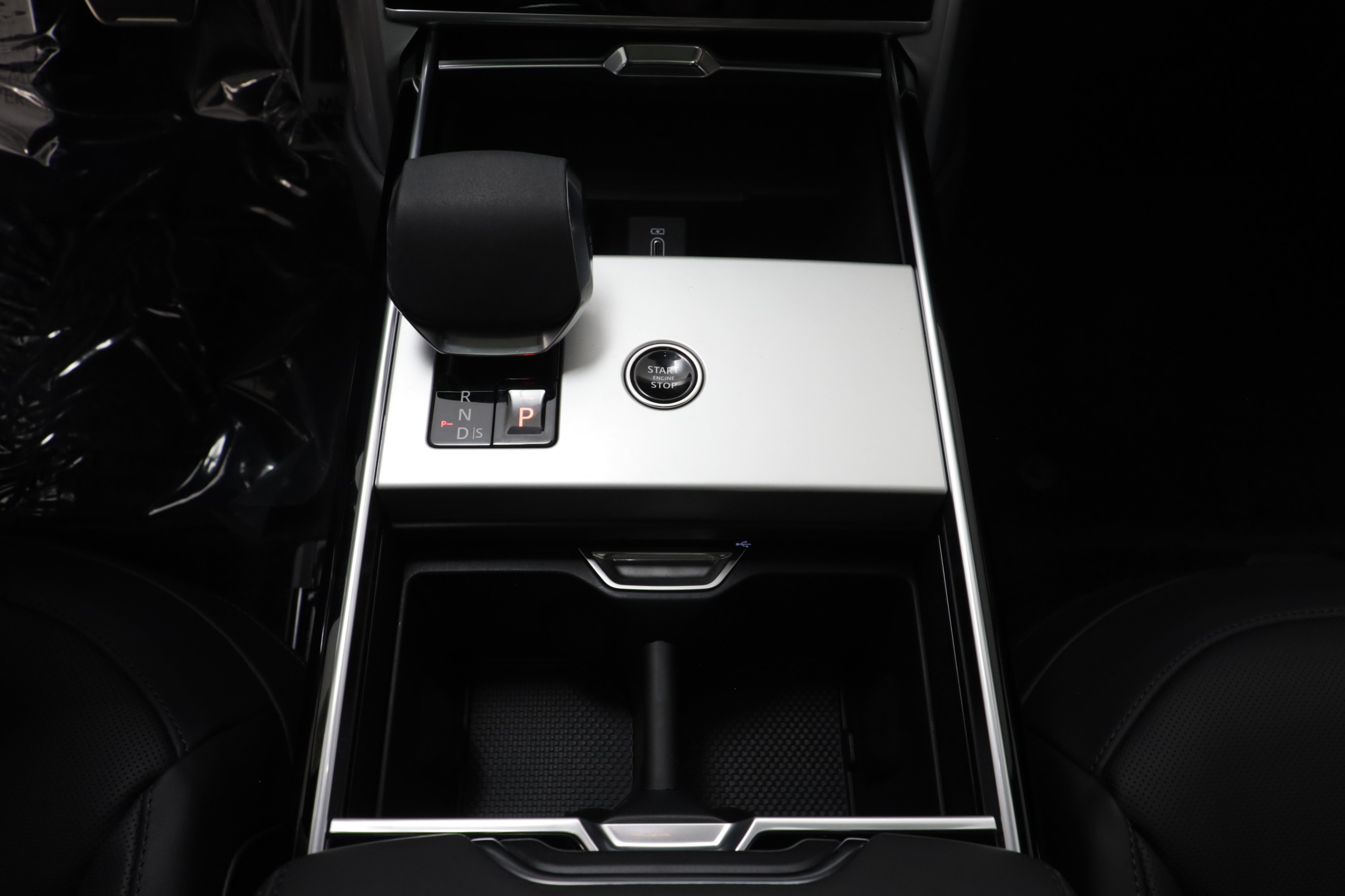 New 2026 Land Rover Range Rover SE AWD/4WD image 14