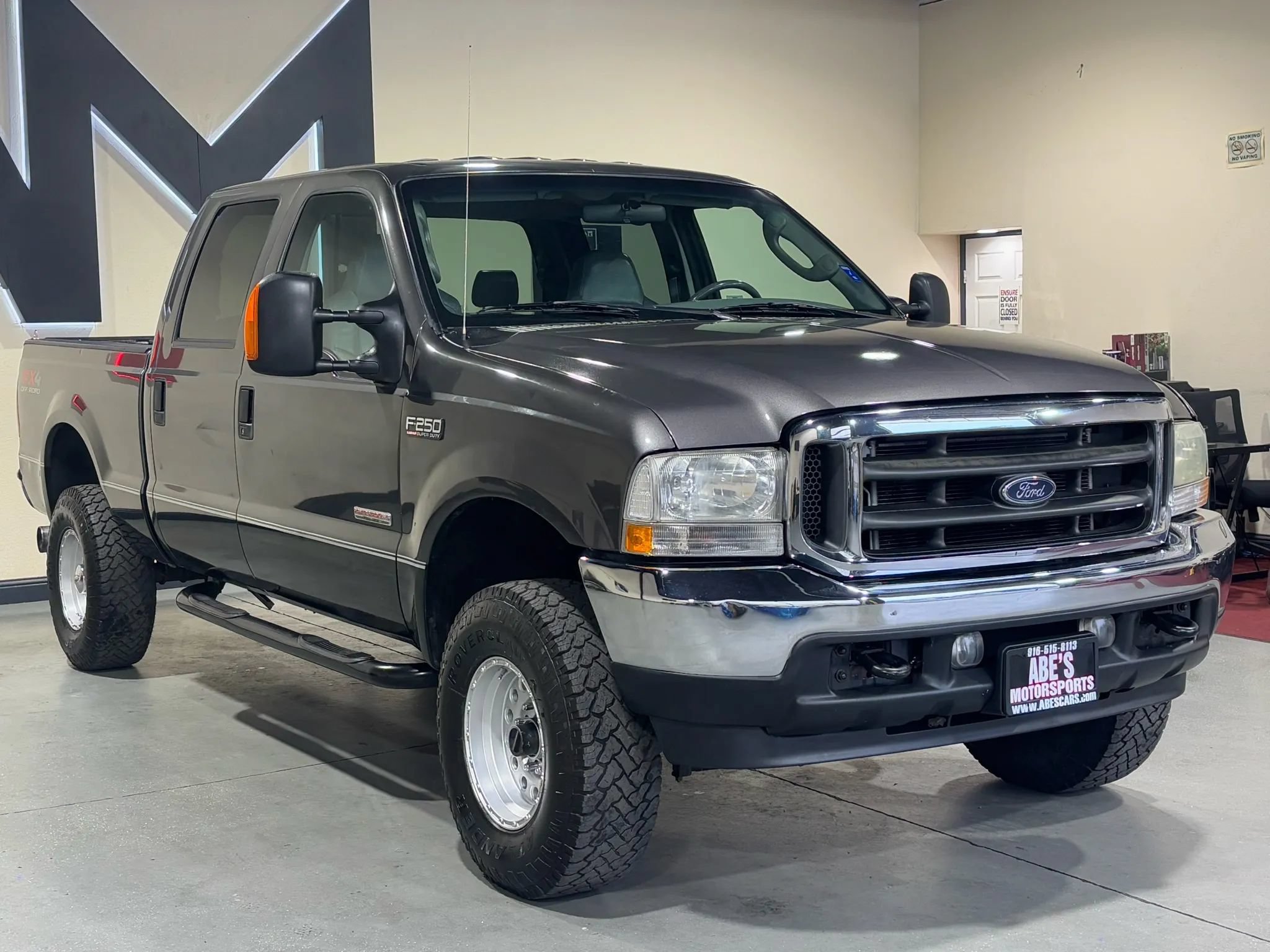 Used 2004 Ford F250 Lariat AWD/4WD image 3