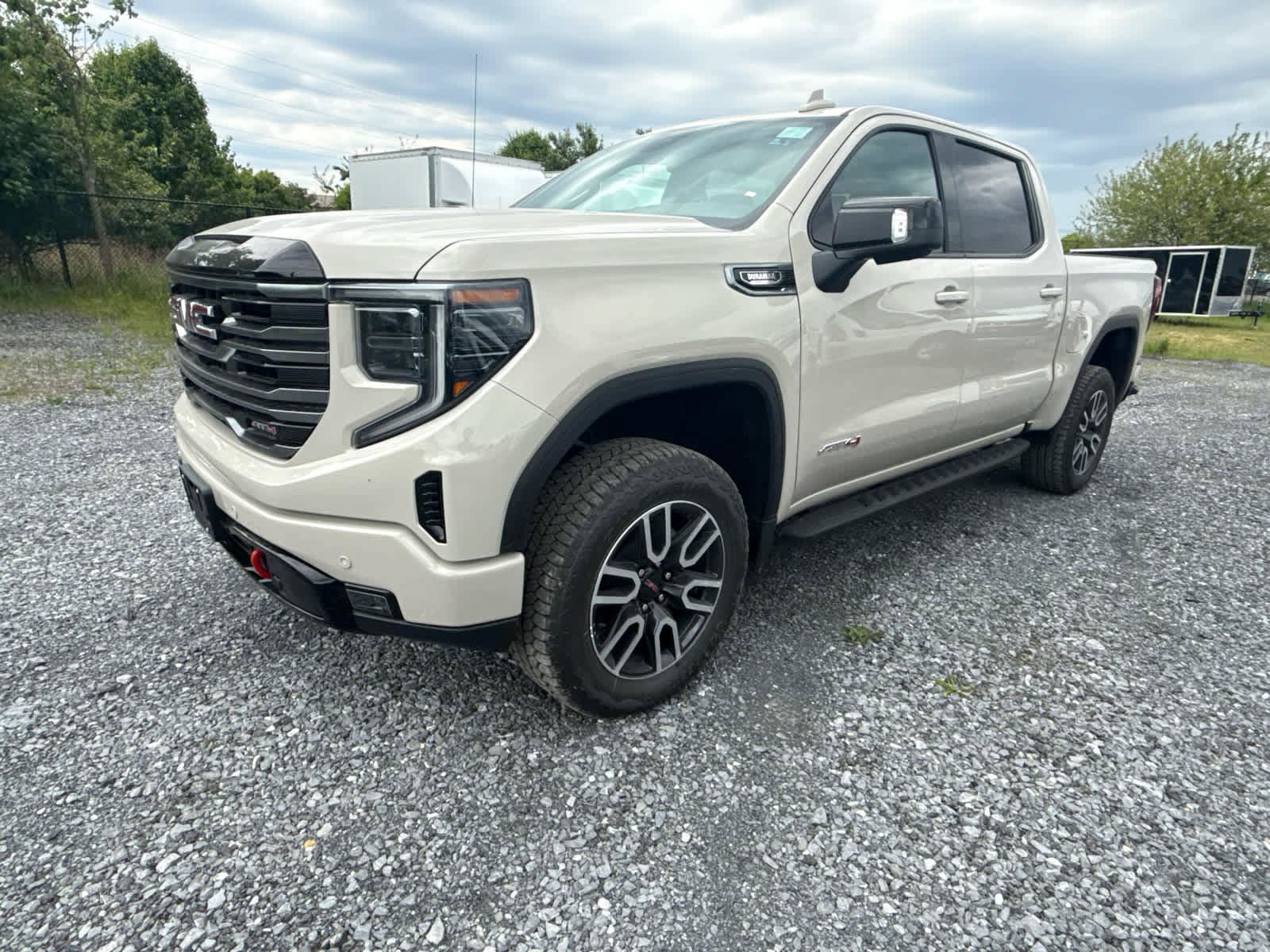 New 2026 GMC Sierra 1500 AT4 w/ AT4 Premium Package AWD/4WD image 3