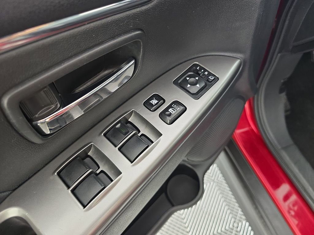 Used 2024 Mitsubishi Outlander Sport SE image 13