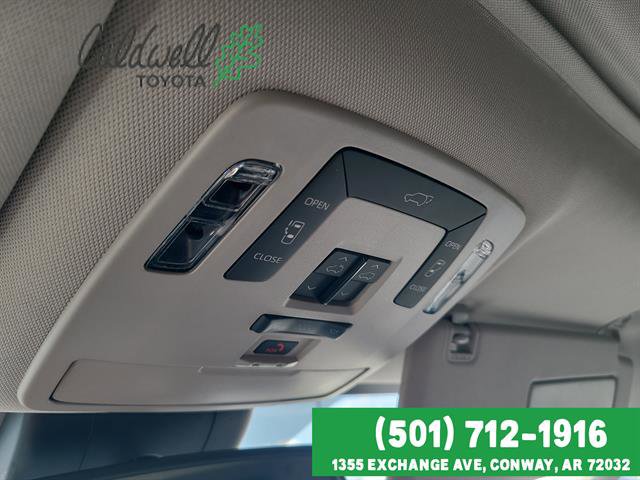 Used 2025 Toyota Sienna XLE w/ XLE Plus Package image 54
