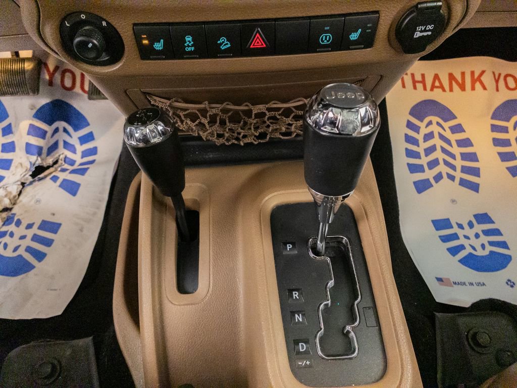 Used 2014 Jeep Wrangler Unlimited Sahara w/ Connectivity Group image 16